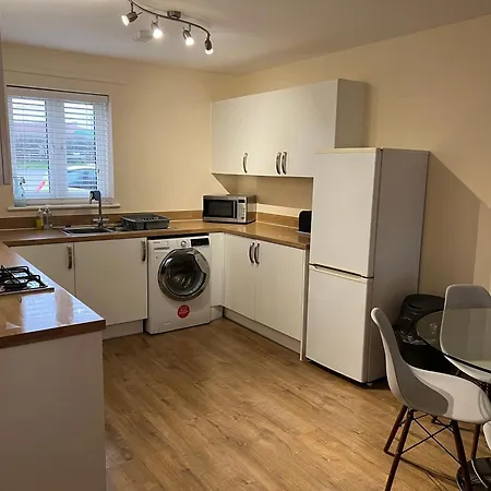 Home Away From Home: Cozy Two Bedroom Apartment Banbury Exterior foto