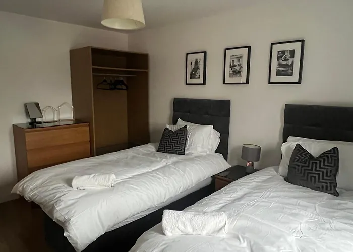 Home Away From Home: Cozy Two Bedroom Apartment