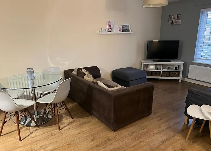 Home Away From Home: Cozy Two Bedroom Apartment